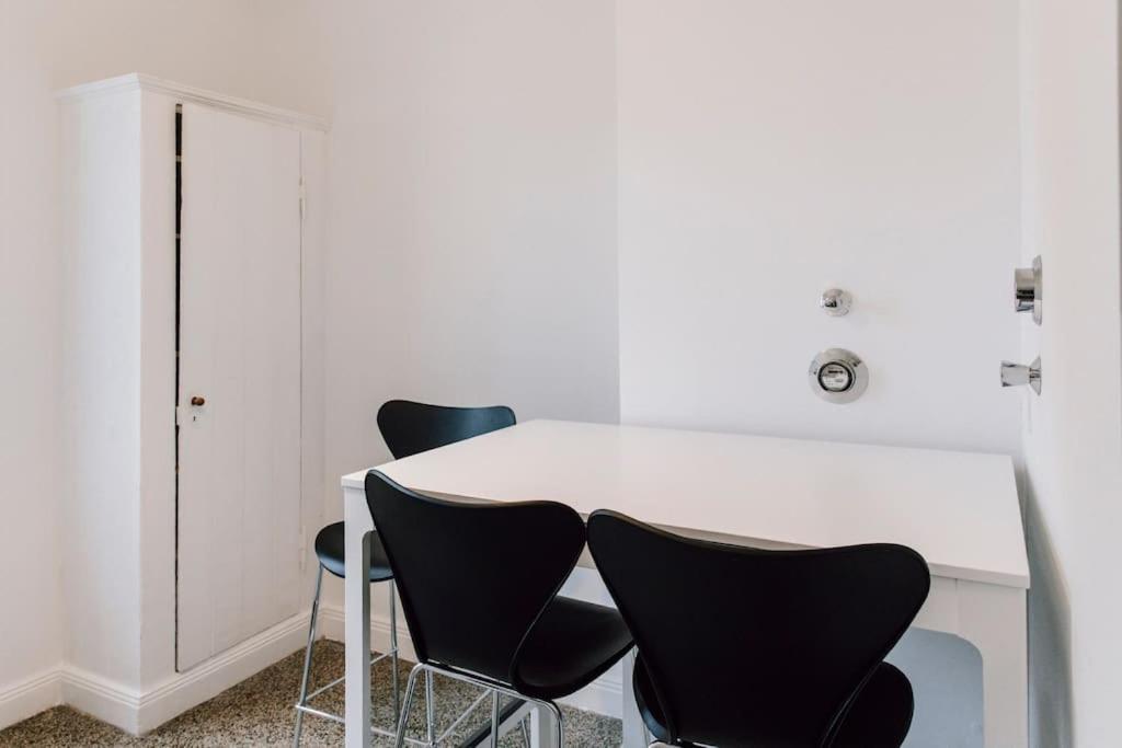 Apartamento Zentral Und Frisch Eingerichtet: 2 Zi. 24H Checkin Kiel Exterior foto